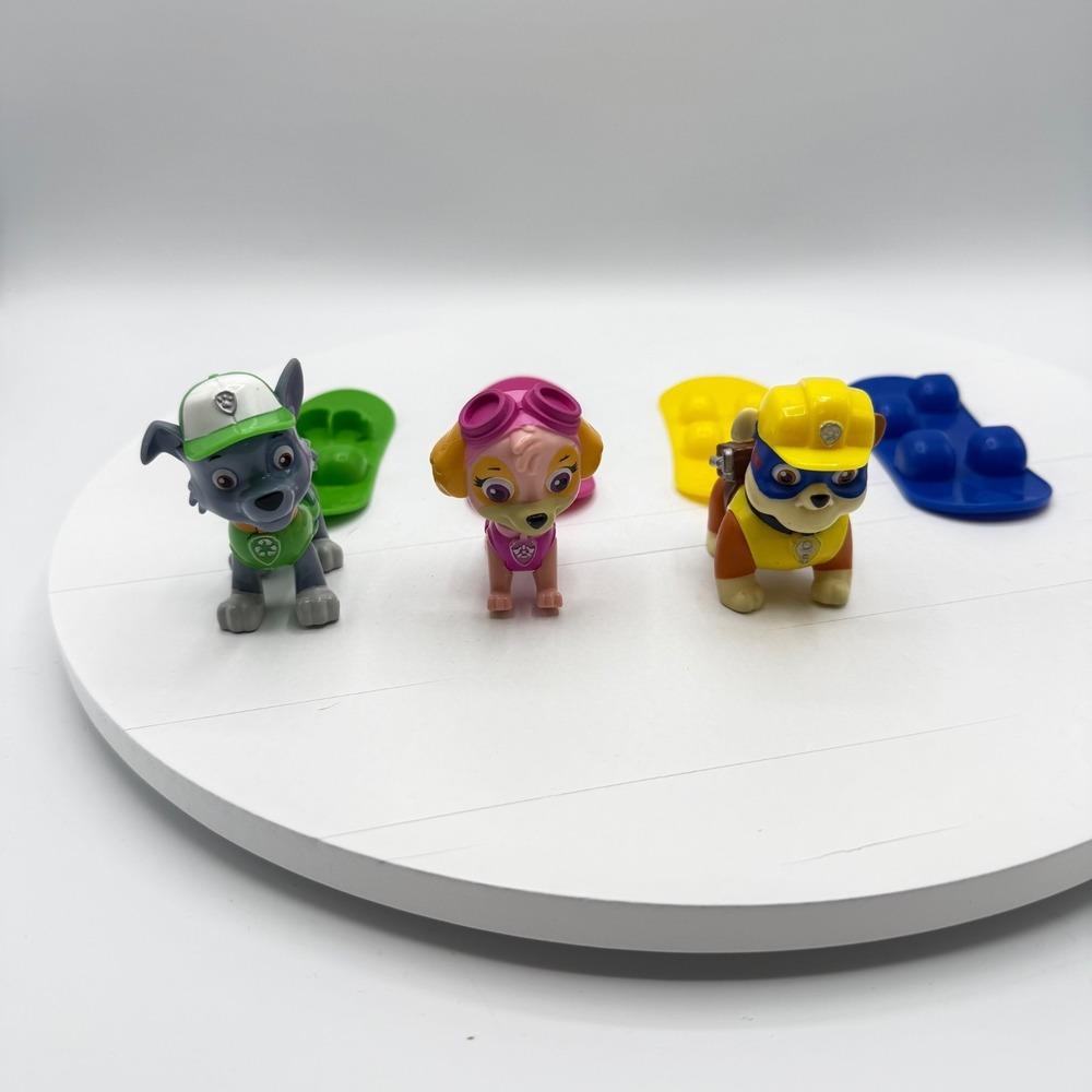 Paw‎ Patrol Winter Rescue Snowboard Rocky Sky Rubble Chase Board Figure - Picture 6 of 7